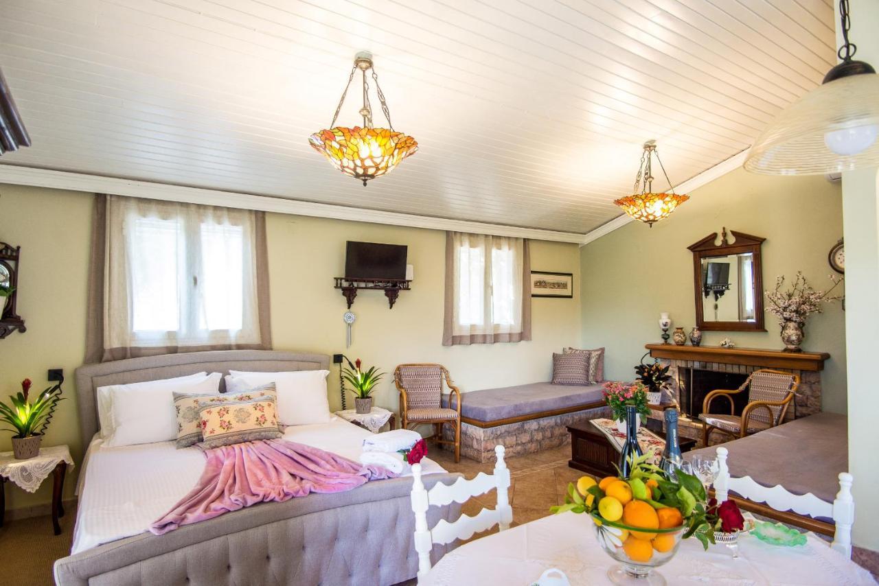 Villa Aelia - A Peaceful And Private Place อาร์กอสโตลี ภายนอก รูปภาพ