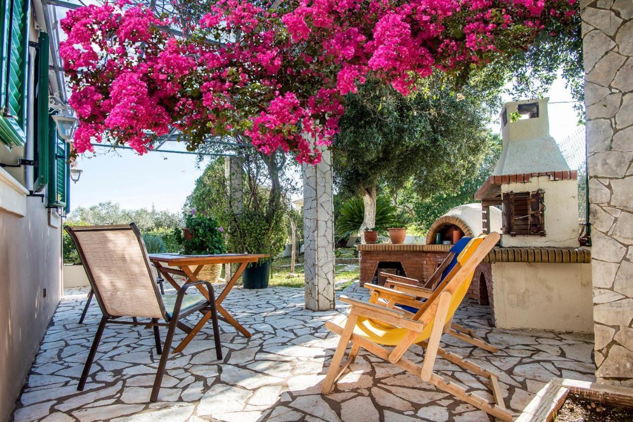 Villa Aelia - A Peaceful And Private Place อาร์กอสโตลี ภายนอก รูปภาพ