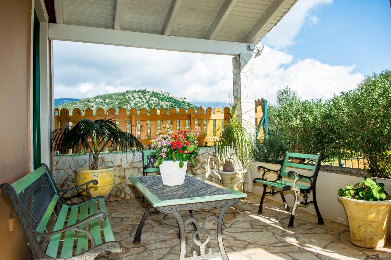 Villa Aelia - A Peaceful And Private Place อาร์กอสโตลี ภายนอก รูปภาพ